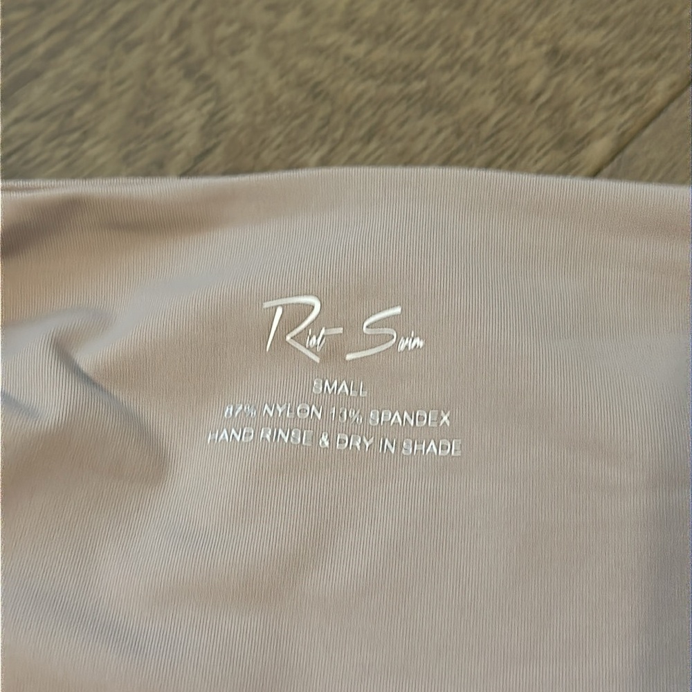 NWOT Riot Swim Bottoms - Picture 2 of 3